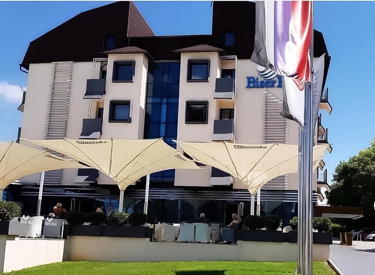 Biser Hotel Derventa Exteriör bild